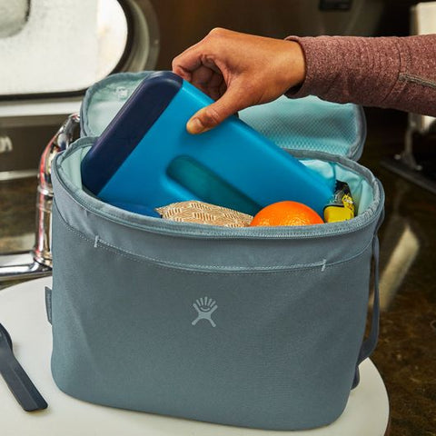 Hydro Flask 8 L Lunch Tote Review: Insulated Lunch Bag to Keep
